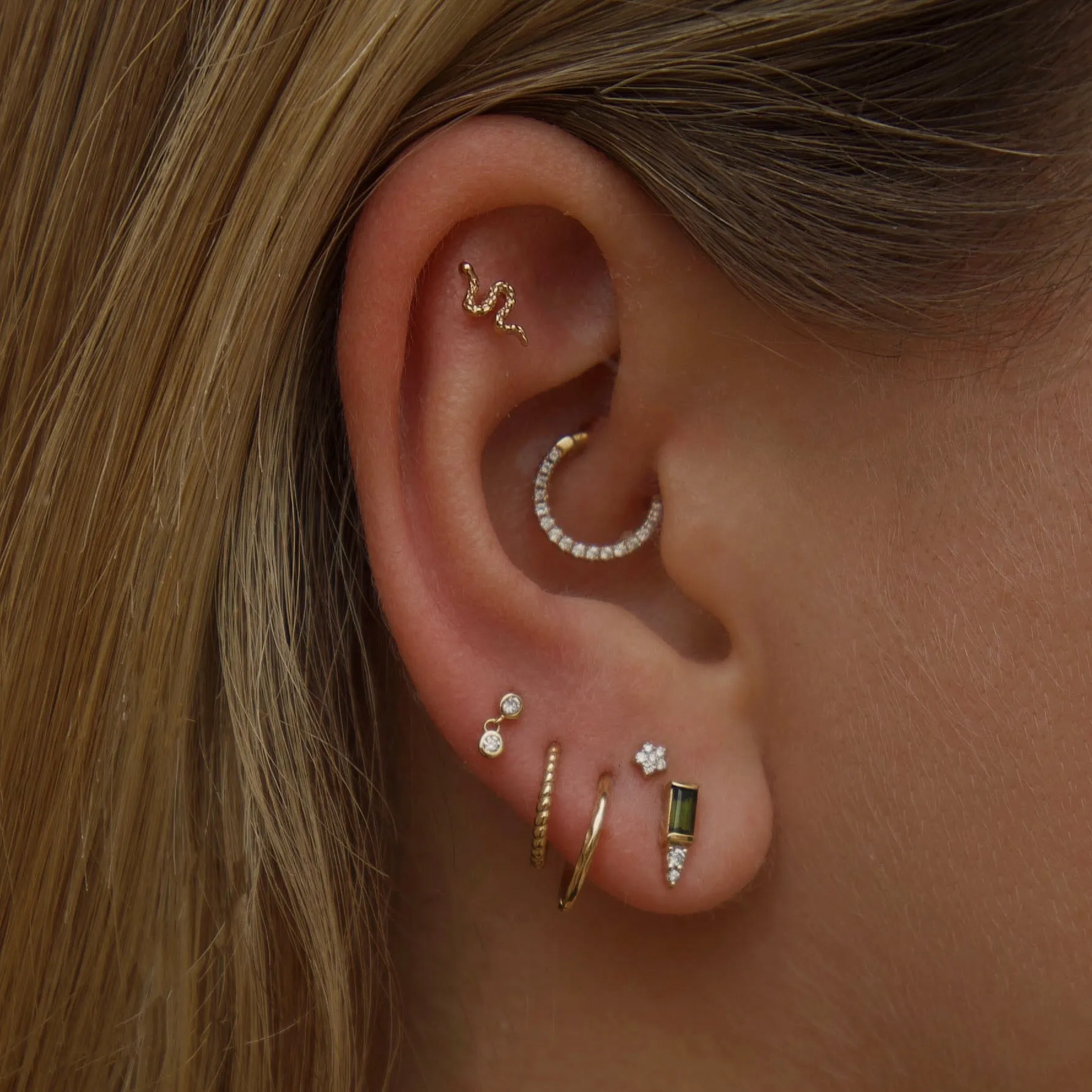 14k Serpent Stud