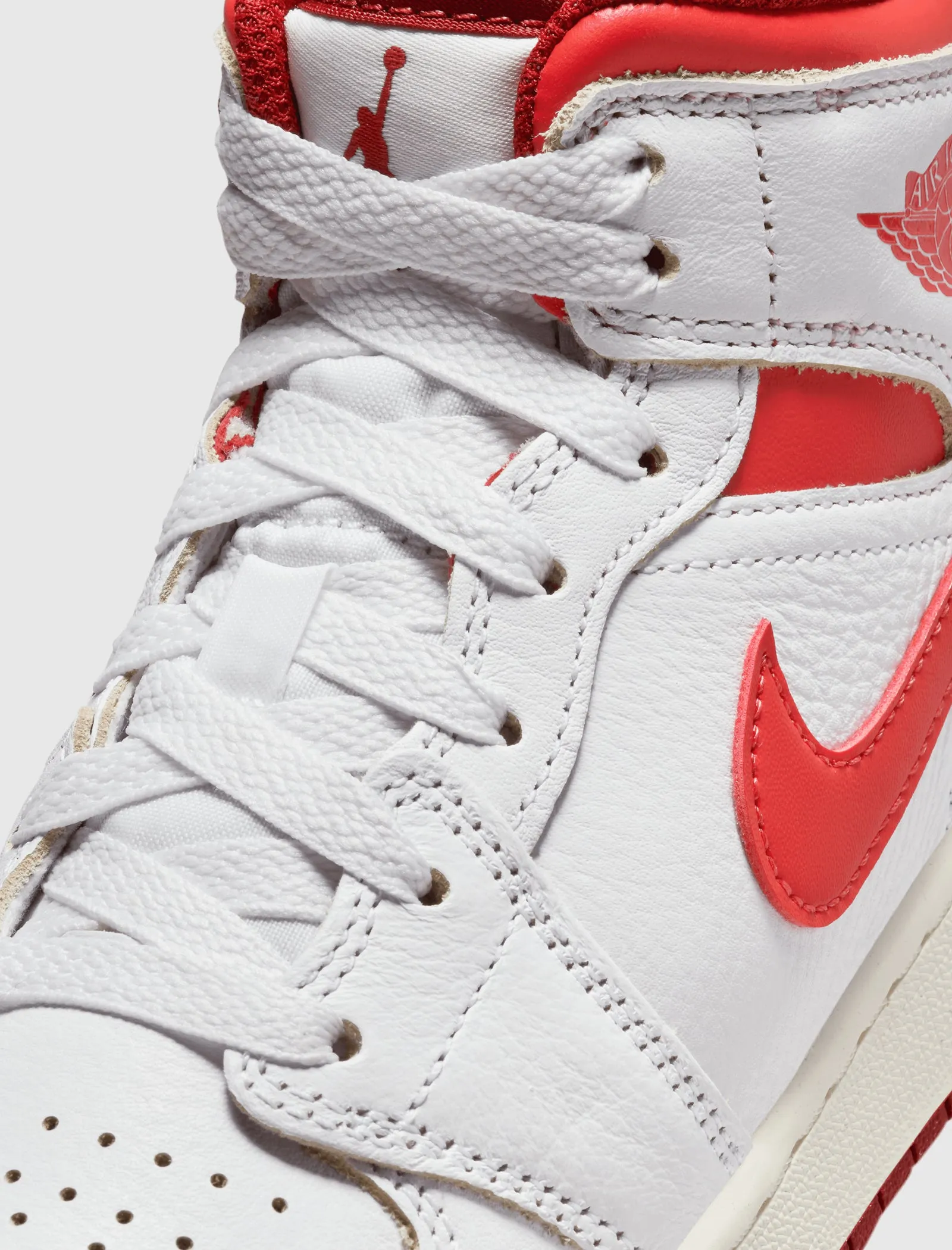 AIR JORDAN 1 MID "WHITE/DUNE RED" GS