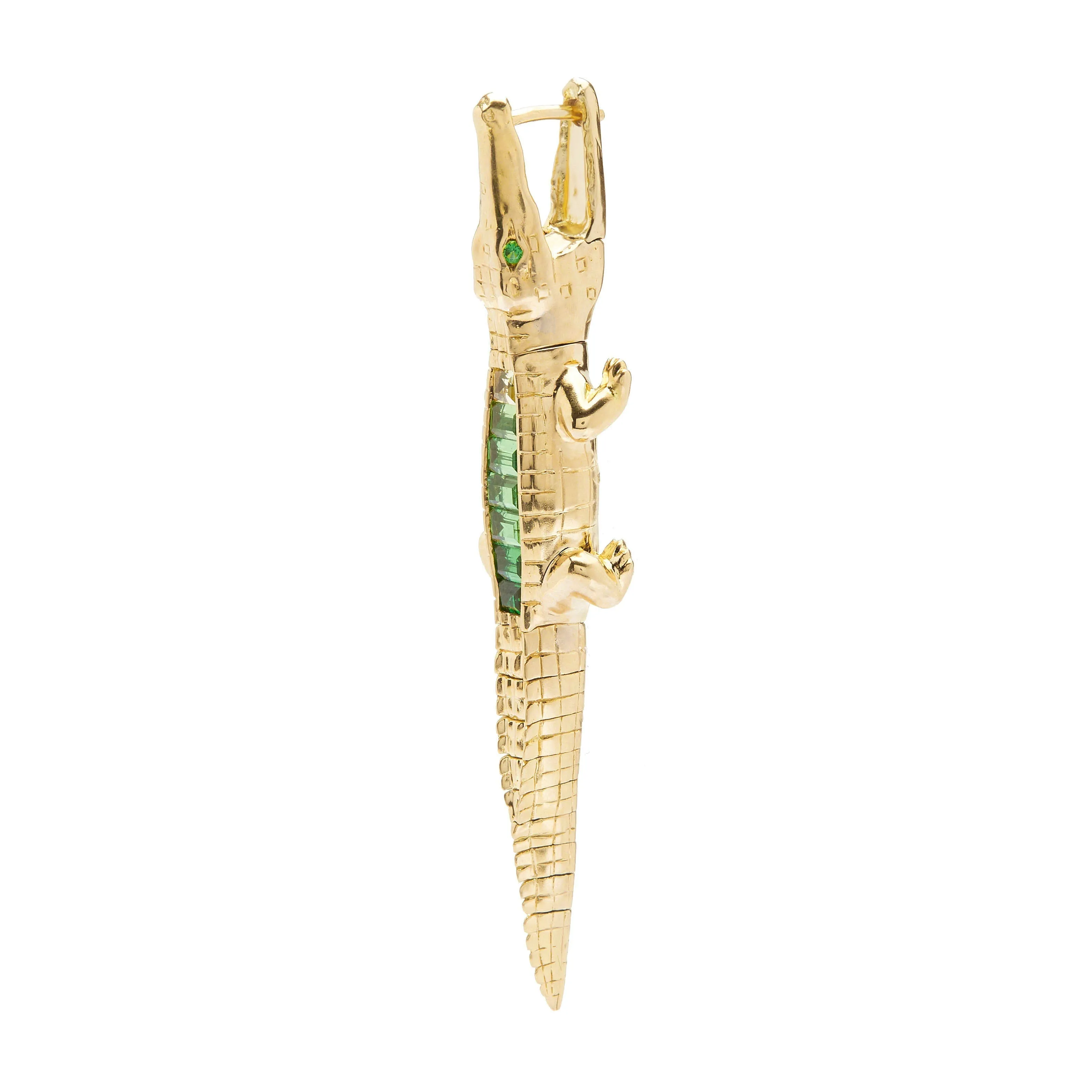 Alligator Bite 18K Gold Earring w. Tsavorite